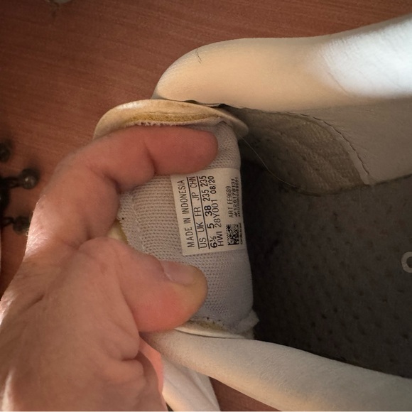 Adidas Grand Court Holographic Sneakers - USED - Picture 7 of 8